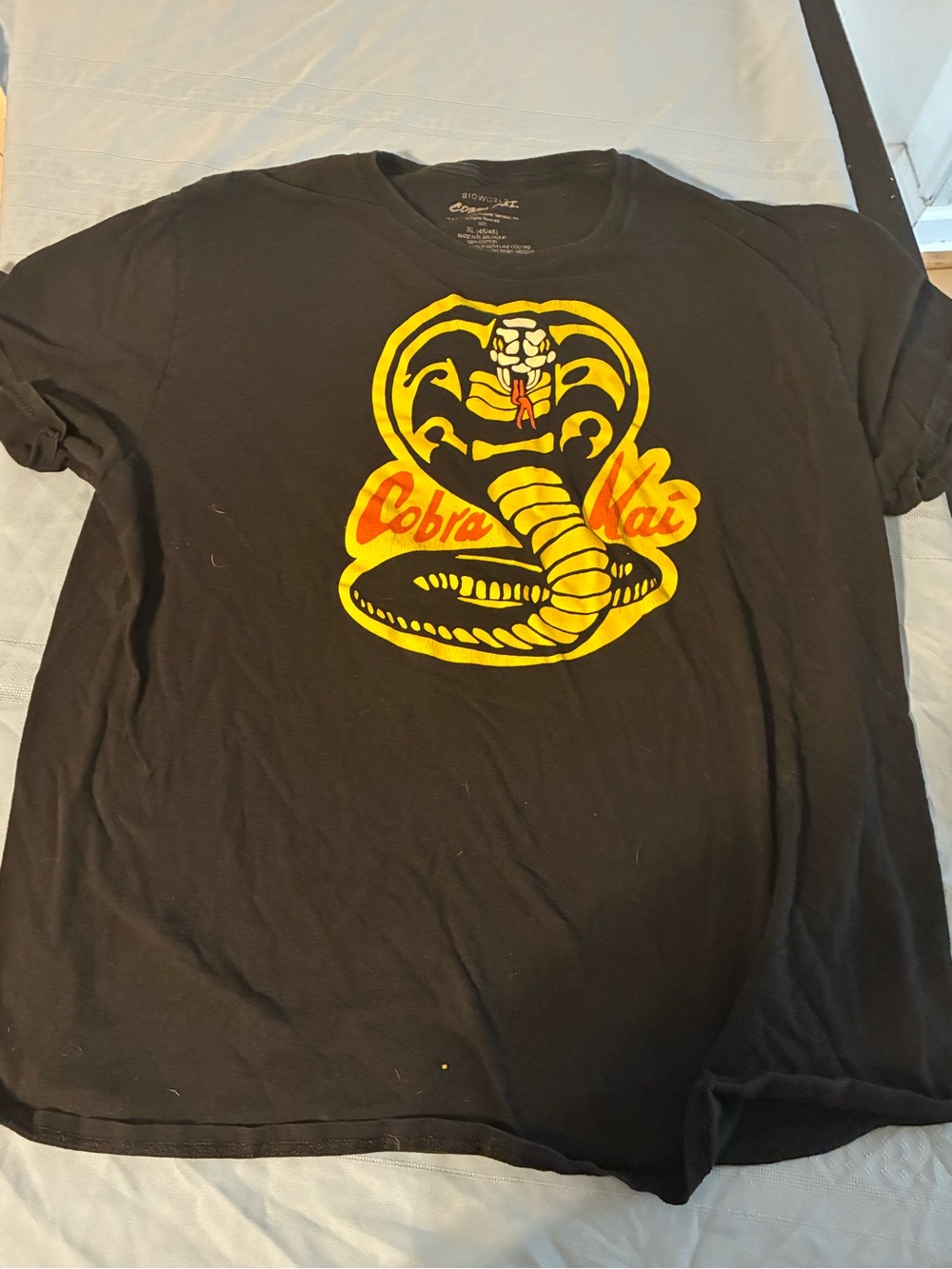 Men’s XL Cobra Kai Graphic Tee